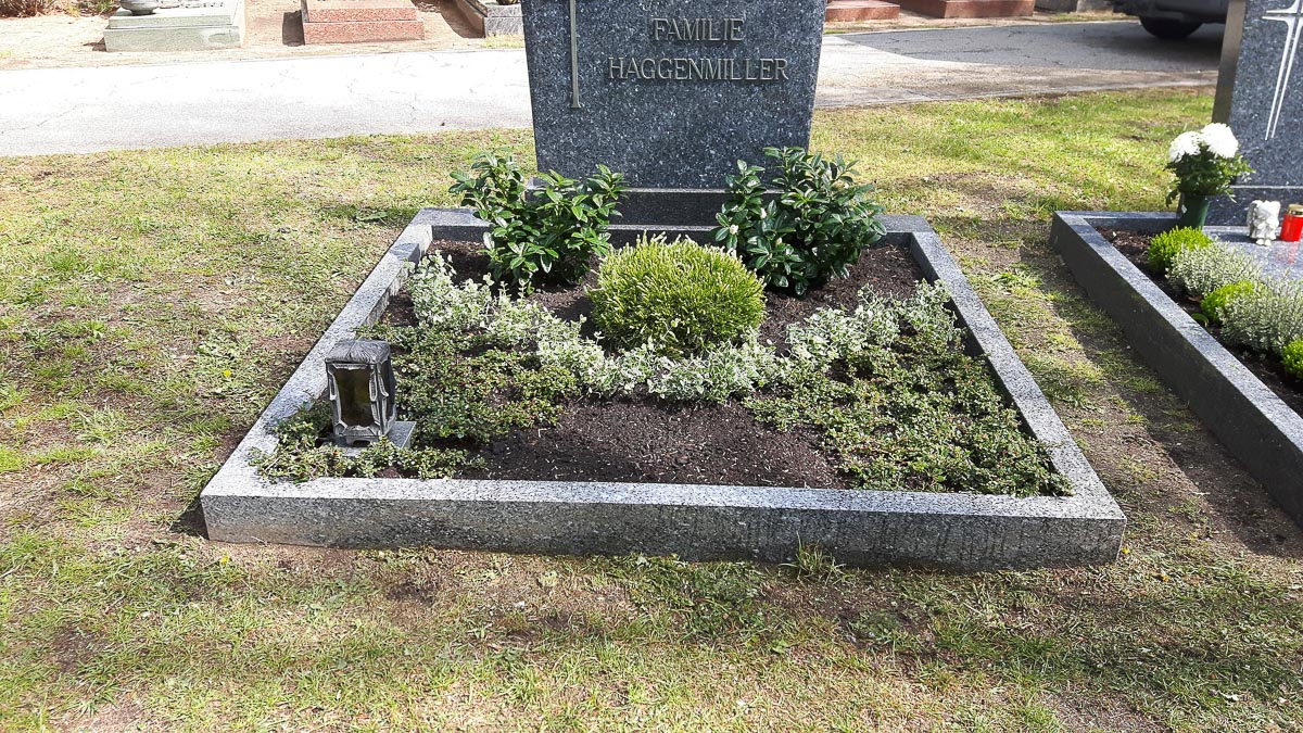 Friedhof Grabanpflanzung